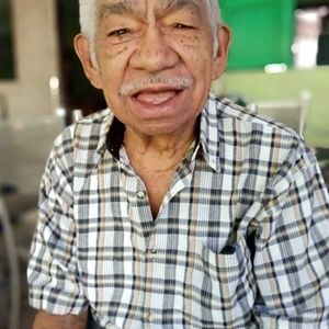 Meet your Posher, Lorena